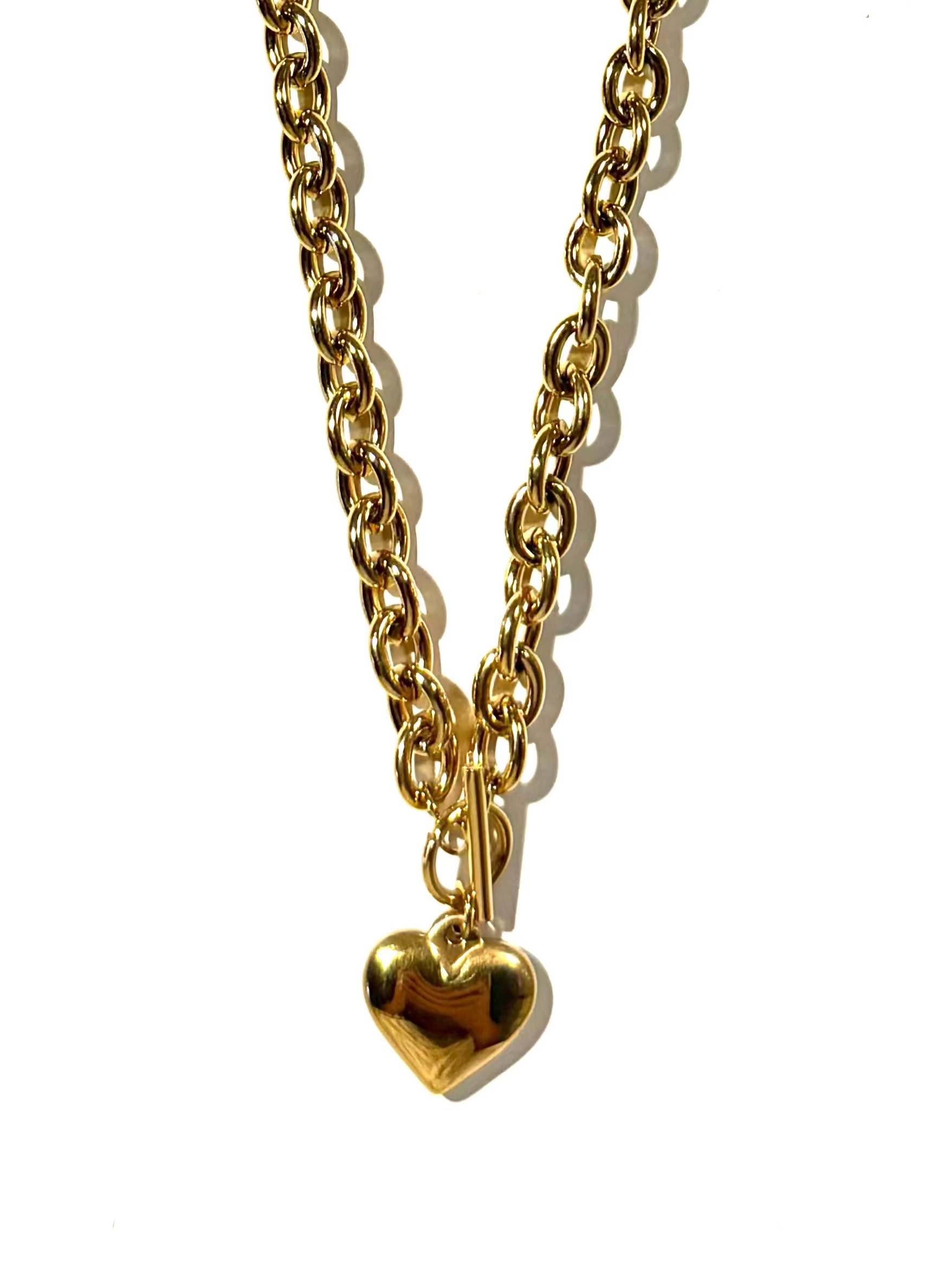 chunky toggle heart necklace